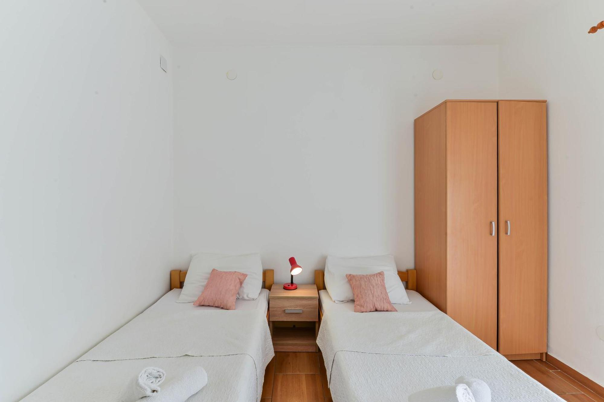 Apartments Citrus 투라니 외부 사진