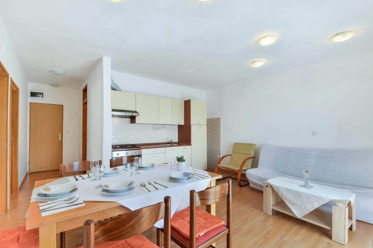 Apartments Citrus 투라니 외부 사진