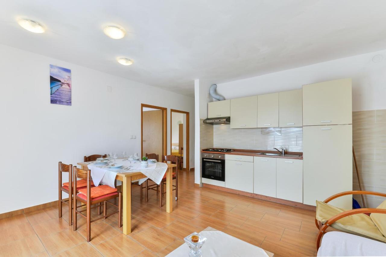 Apartments Citrus 투라니 외부 사진