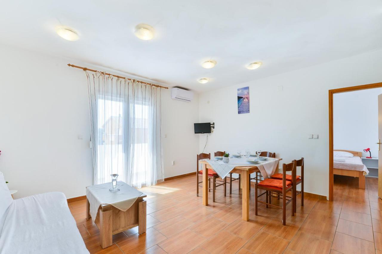 Apartments Citrus 투라니 외부 사진